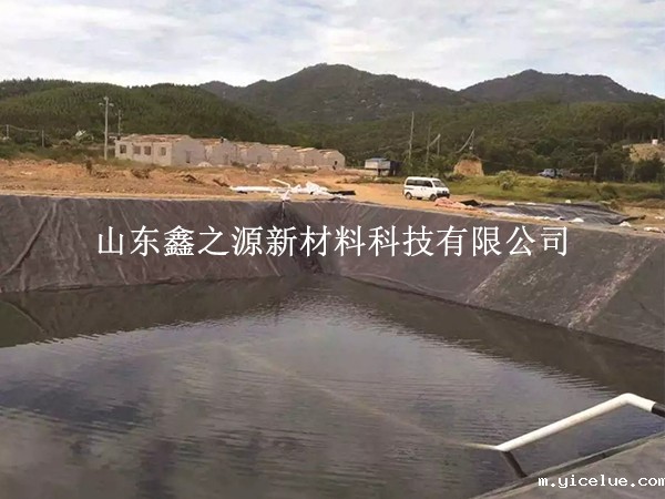 人工湖防渗膜出现表面鼓包现象须“速战速决”