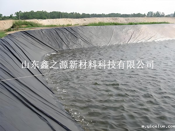 如何顺利的延缓蓄水池防渗膜的衰老？