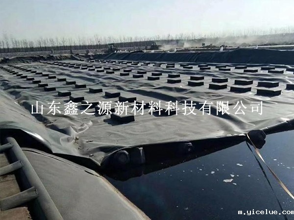 沼气池黑膜施工流程：高效、环保的现代农业解决方案