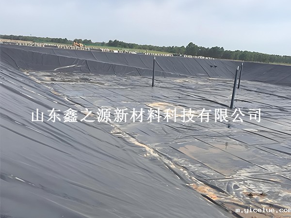 养殖防渗膜的高效铺设：打造坚固的绿色屏障