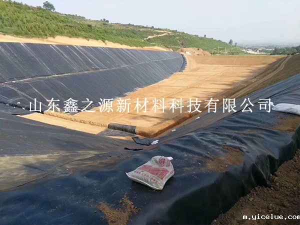 养殖防渗膜铺设施工需规避的环境