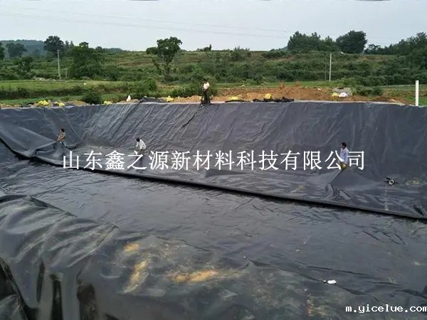 根据经验完善处理好鱼塘防渗膜接缝处理